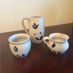 Williamsburg Pottery stoneware tea set, vintage, three pieces